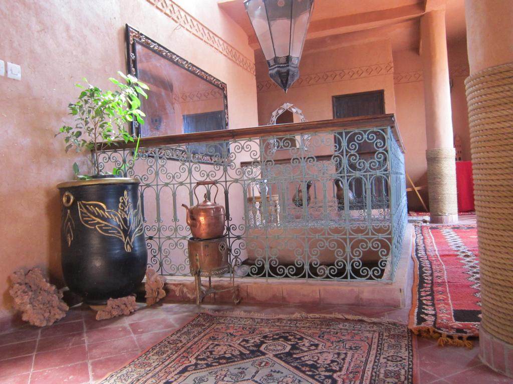 Riad Dar Barbara Hotel Ouarzazate Exterior photo